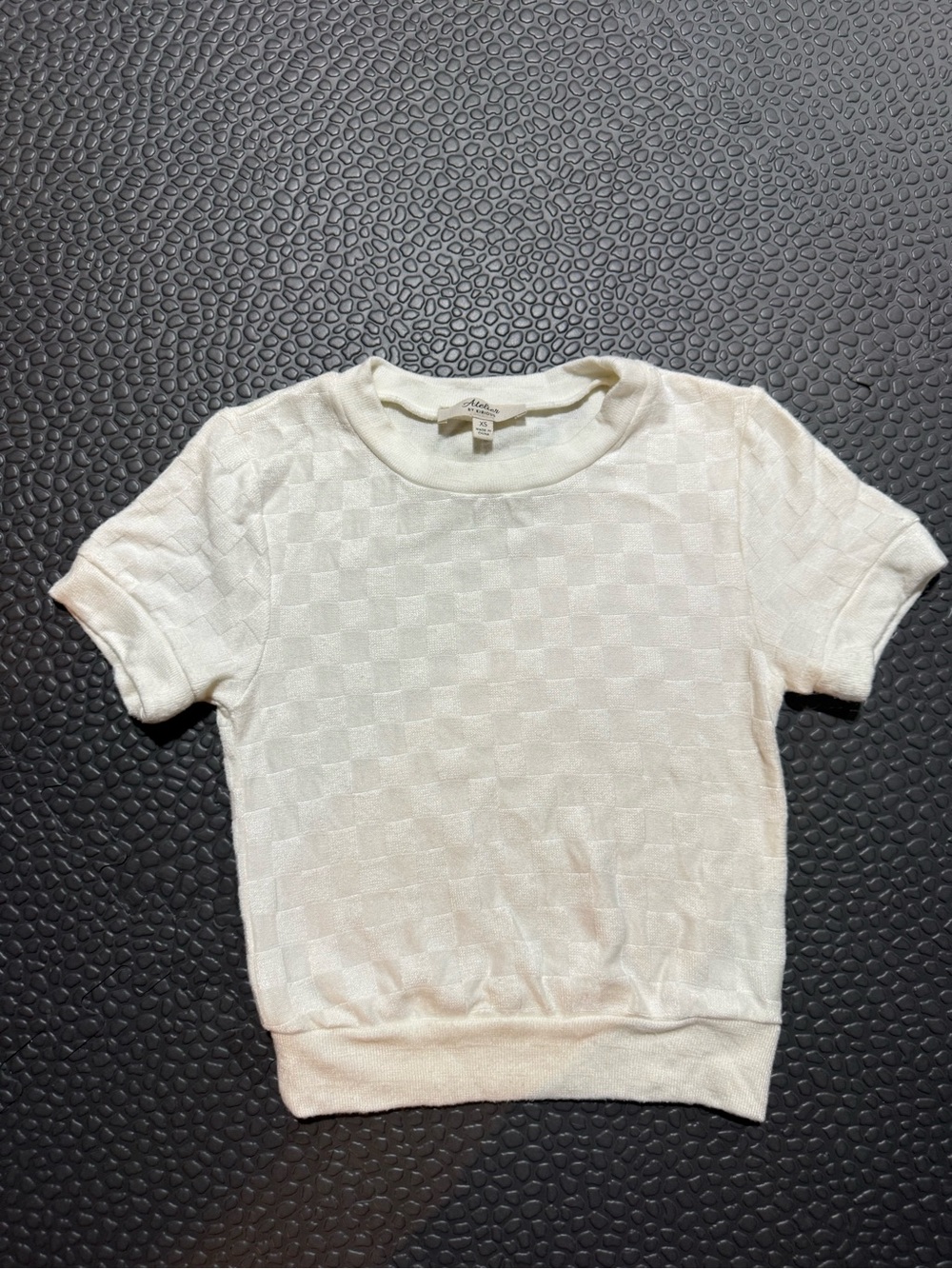 Women White Cropped Top